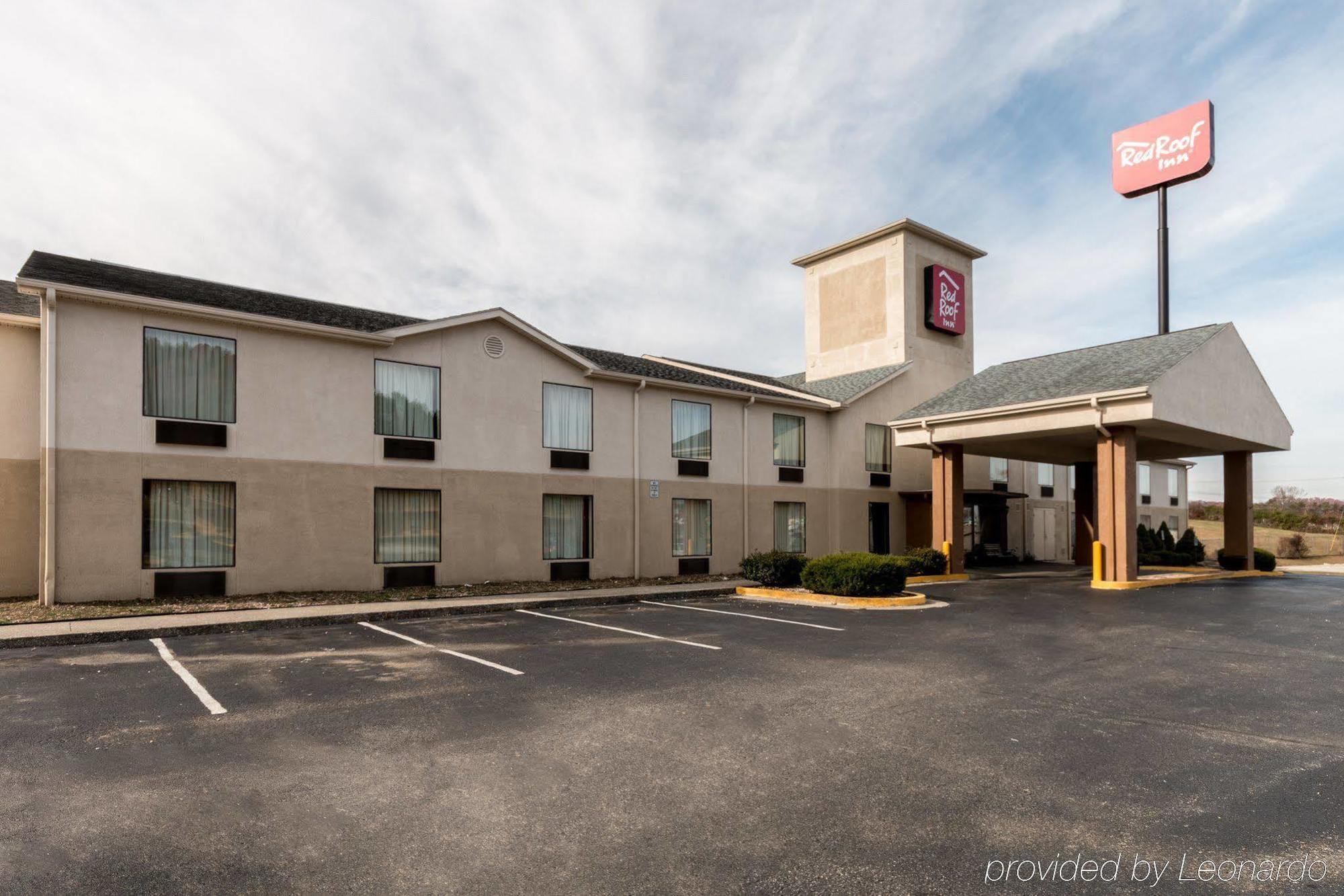 Red Roof Inn Морхед Екстериор снимка