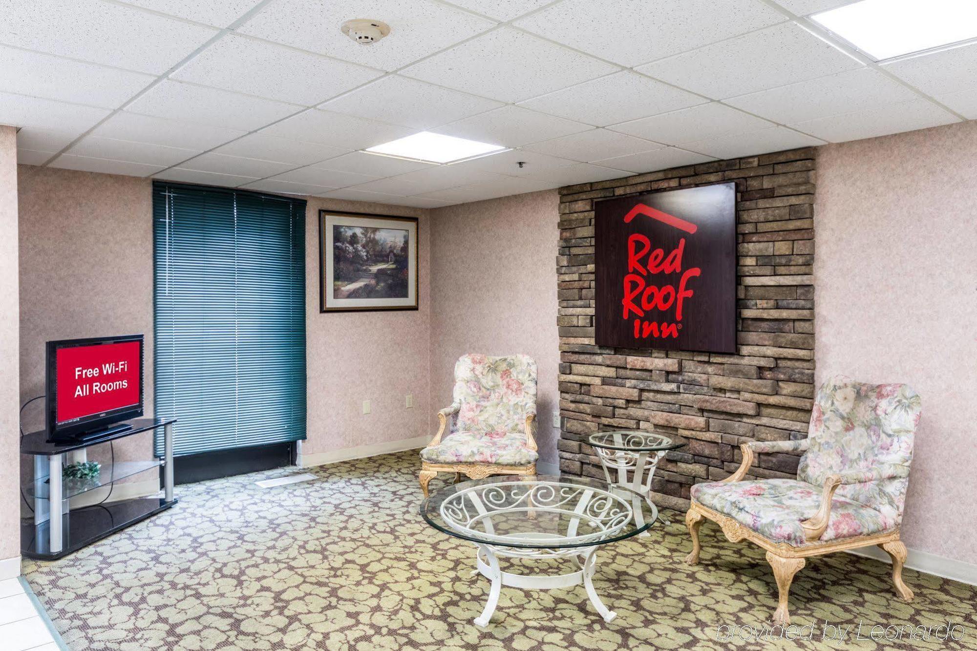 Red Roof Inn Морхед Екстериор снимка